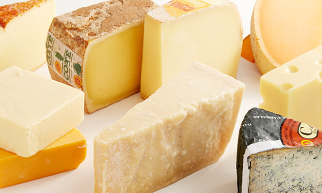 우마미 풍부한 재료 치즈