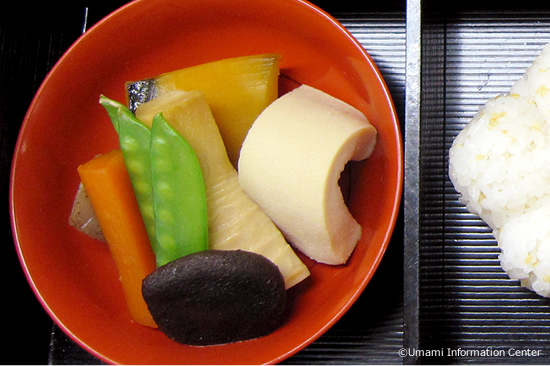 Healthy kaiseki cooking using the umami of dashi